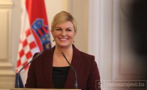 Grabar Kitarović: Nafljaskam tekućeg pudera i šminke i to izdrži cijeli dan